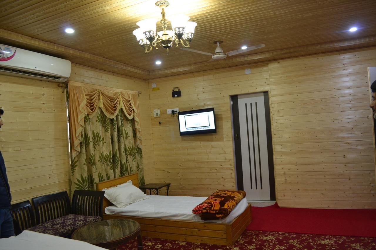 Hotel Grg Residency Срінагар Екстер'єр фото